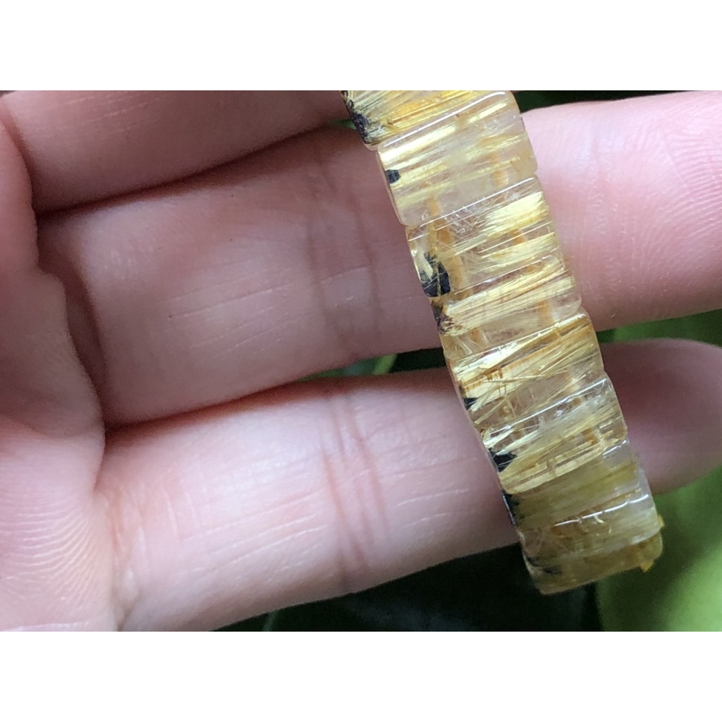 J0416B05A1★甜蜜水晶★鈦晶 金髮晶財源滾滾來版絲鈦晶手排細款女板手鍊㊣黑點為鈦晶絲生長點 能量更強:圖片 2