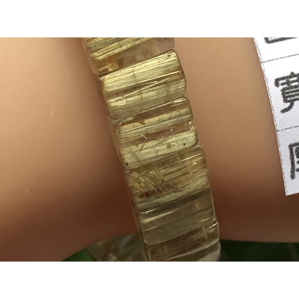 J0416B05A12★甜蜜水晶★天然鈦晶金髮晶財運之石鈦晶手排細款女板手鍊㊣黑點為鈦晶絲生長點 能量更強:圖片 3