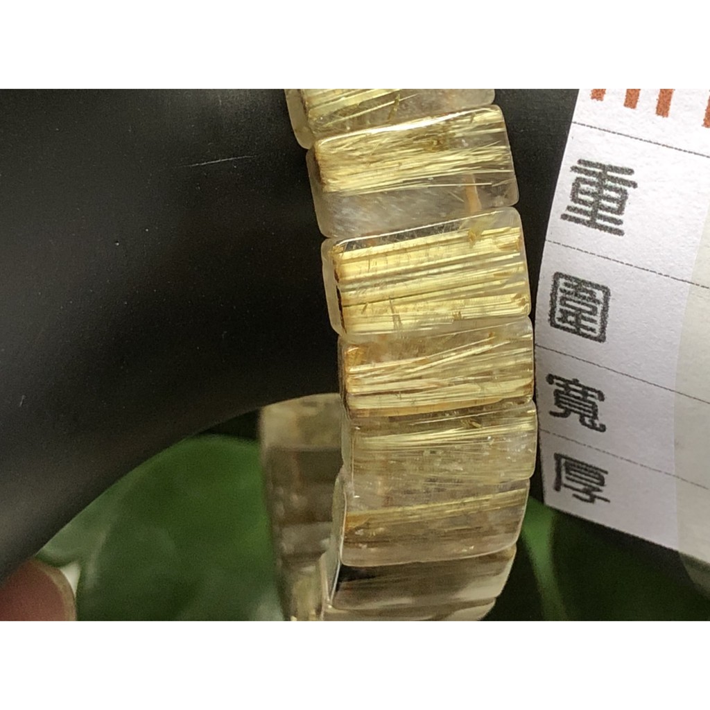 J0416B05A11★甜蜜水晶★天然鈦晶多絲寬絲版絲清透亮眼鈦晶手排細款女板手鍊㊣黑點為鈦晶絲生長點 能量更強:圖片 4