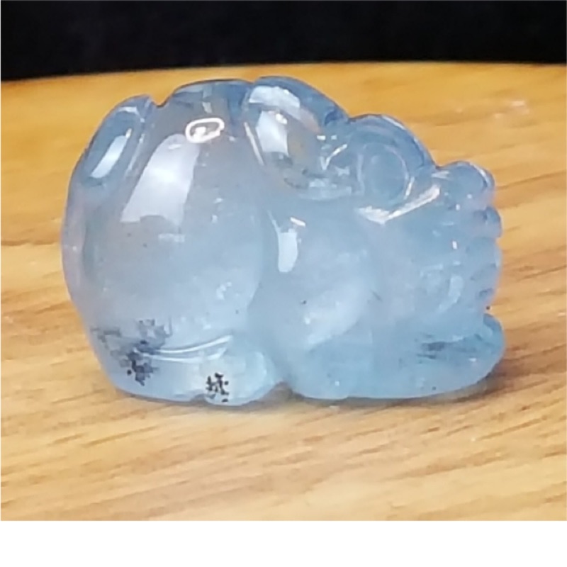 甜蜜水晶 J1103B06-8 天然晶透海水藍寶 貔貅 吊墜 擺件 掛飾 幫綁成項鍊如後兩張圖片