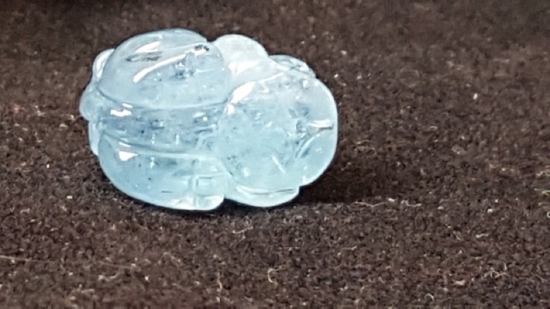 甜蜜水晶 J1103B06-8 天然晶透海水藍寶 貔貅 吊墜 擺件 掛飾 幫綁成項鍊如後兩張圖片:圖片 7