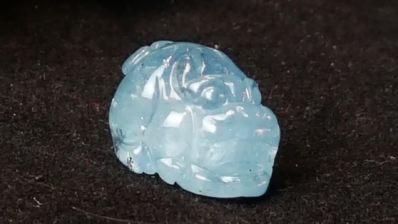 甜蜜水晶 J1103B06-8 天然晶透海水藍寶 貔貅 吊墜 擺件 掛飾 幫綁成項鍊如後兩張圖片:圖片 8