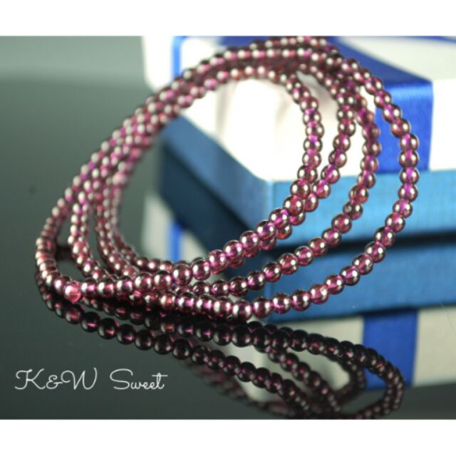 1105B04★甜蜜水晶★天然圓珠子紫芽烏繞四圈手鍊美容聖品。女人必備手鍊紅石榴四圈手鍊♡