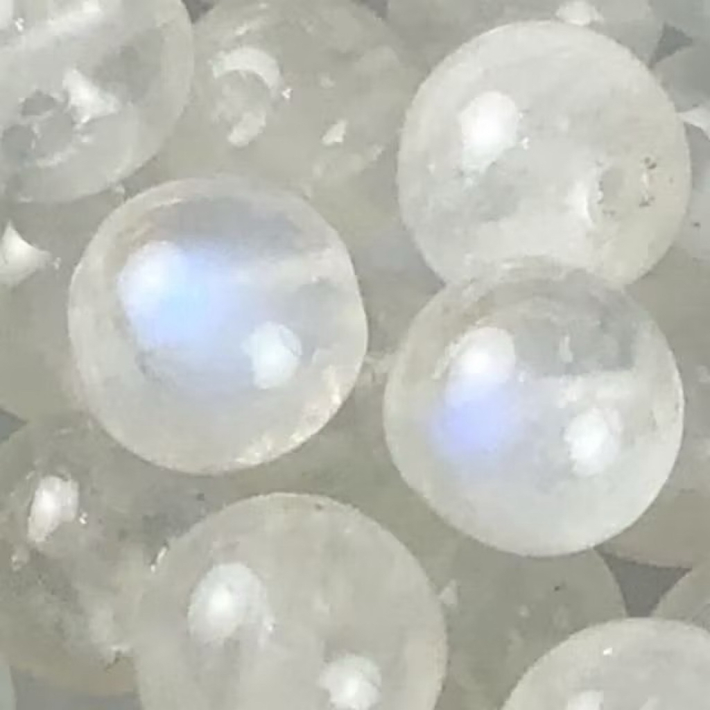 ♡甜蜜水晶♡J0324B01 diy水晶手作材料 月光石 ~天然冰透藍暈月光石4.5~5.5mm散珠