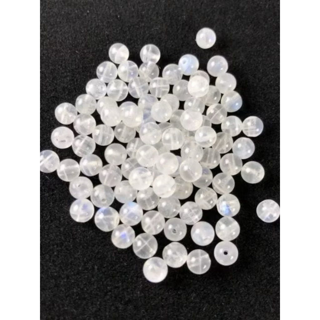 ♡甜蜜水晶♡J0324B01 diy水晶手作材料 月光石 ~天然冰透藍暈月光石4.5~5.5mm散珠:圖片 8