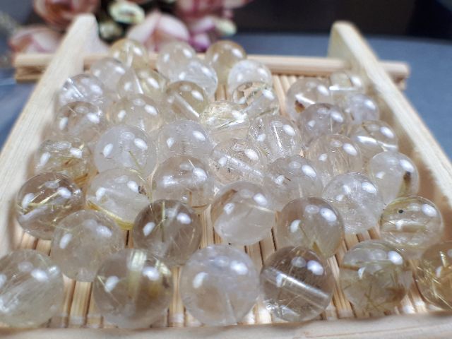 J0302B01-A2~A3甜蜜水晶二館~diy 水晶天然版絲鈦晶7~7.9mm散珠~手作材料~清透 鈦晶:圖片 2