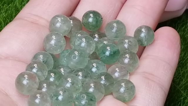 ♡甜蜜水晶二館♡手作材料~diy 水晶天然綠草莓晶 紅草莓晶8.5~7.5mm散珠♡便宜賣♡另散珠收納盒:圖片 6