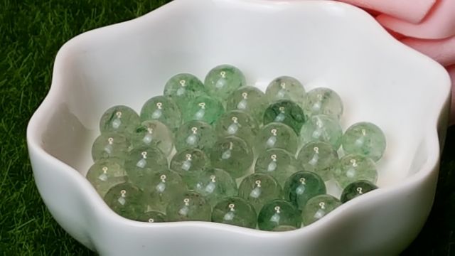 ♡甜蜜水晶二館♡手作材料~diy 水晶天然綠草莓晶 紅草莓晶8.5~7.5mm散珠♡便宜賣♡另散珠收納盒:圖片 7