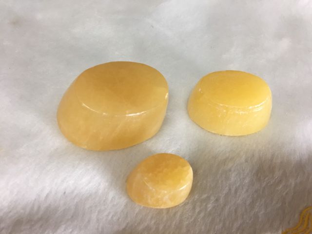 甜蜜水晶二館 天然黃玉元寶 招財聚人氣旺財 精美客廳辦公桌擺件大中小號元寶 招財聖石 聚財元寶 聚寶盆元寶 米黃玉:圖片 5