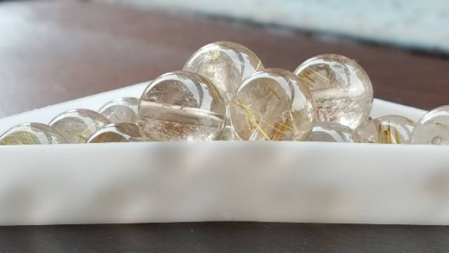 J0302B01-A10★甜蜜水晶二館★手作材料 天然鈦晶♀多絲細絲寬絲版絲清透亮眼鈦晶手鍊細款女版10mm散珠㊣:圖片 3