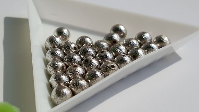 現貨宇宙超能量心想事成天然隕石1105B02★甜蜜水晶二館★天然鎳鐵隕石6mm散珠。維德曼交角天鐵珠天降神奇寶物♡售完止:圖片 3