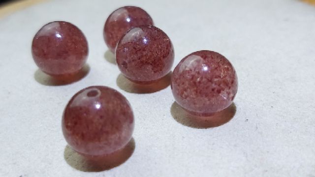 1010P01。0127P07天然草莓晶~甜蜜水晶二館~diy 水晶手作材料~8.5-9.8mm草莓晶散珠【人緣極好】:圖片 5