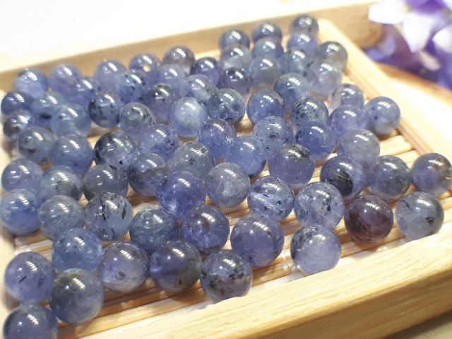 J1117B03♡甜蜜水晶二館♡diy水晶手作材料~天然坦桑石4~5mm散珠。 藍紫透超美 純天然的寶石 ♡:圖片 6