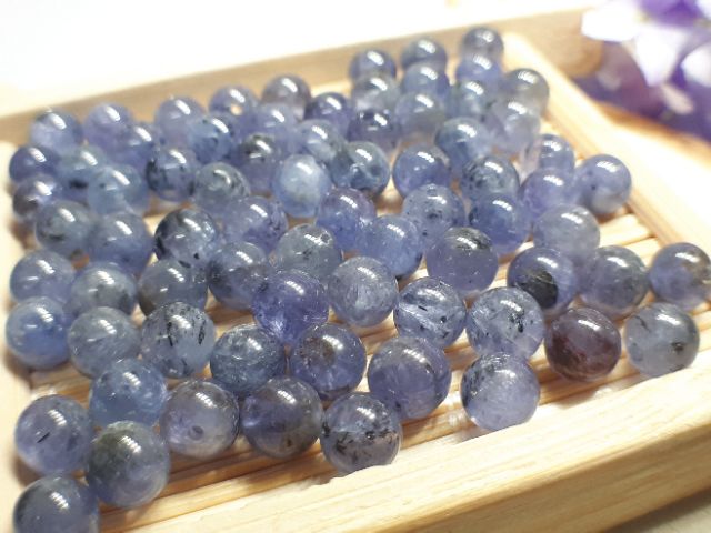 J1117B03♡甜蜜水晶二館♡diy水晶手作材料~天然坦桑石4~5mm散珠。 藍紫透超美 純天然的寶石 ♡:圖片 8